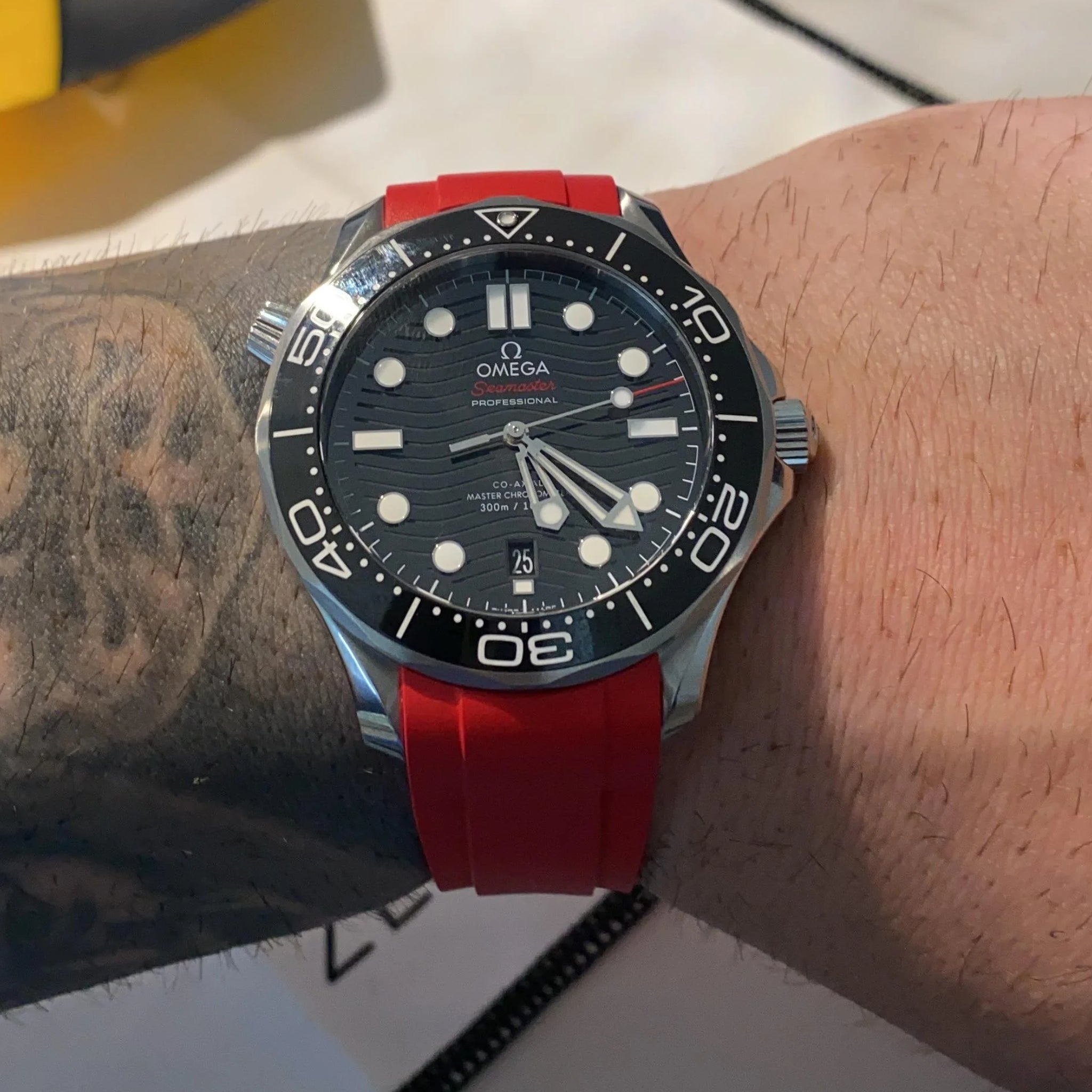 Rubber Strap - For Omega Seamaster 300 - Red - Helvetus